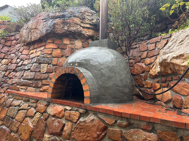 To Let 4 Bedroom Property for Rent in Fish Hoek Western Cape